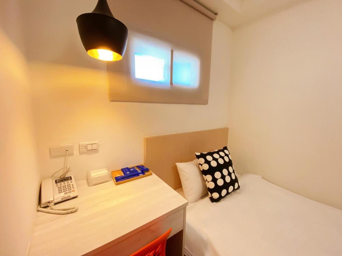 Hotel Huru House Taichung Exterior photo
